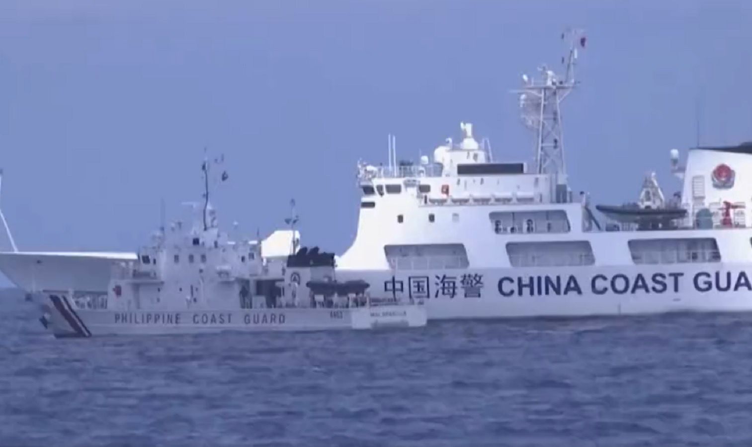 Chińskie statki na terenie Filipin. "Doszło do konfrontacji"