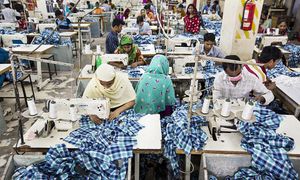 Załamanie dostaw ubrań do Zary i Primarka. Utknęły w Azji