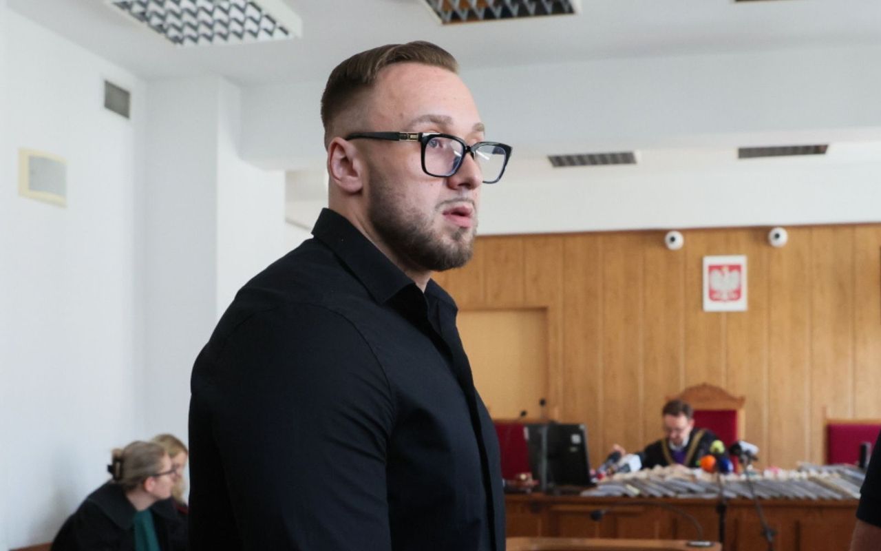 Odkrycie w celi Żaka. Prośba o "dopalacze"? Śledczy ujawniają