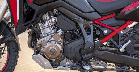 Honda zarejestrowała nazwę NT1100. To nowy motocykl sportowo-turystyczny