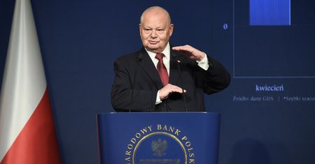 Nietypowy początek konferencji szefa NBP. Było o złocie i rządzie Tuska