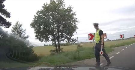 Zatrzymała go policja. Nagranie. "Nie drzyj się na mnie facet"