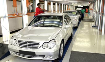 Abu Dhabi inwestuje w Daimlera