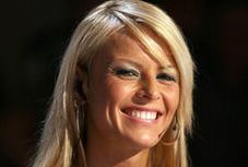 Mandaryna chce się rozebrać