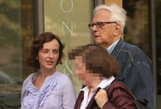 Łapicki z żoną i teściową