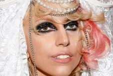 Co Lady Gaga ma na głowie?