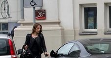 Gwiazdy parkują na miejscach dla inwalidów!