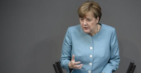 Merkel przed szczytem G20 krytykuje protekcjonizm Trumpa
