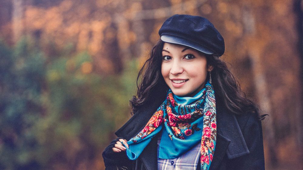 Dobierz apaszkę do ubrań, które najczęściej nosisz oraz typu urody, który prezentujesz