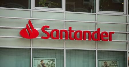 Santander Bank Polska znów ostrzega przed oszustami. Tym razem chodzi m.in. o OLX