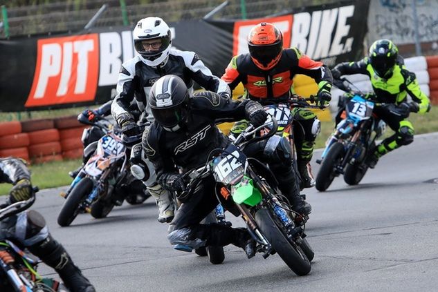 Kosmiczny poziom zawodów Pit Bike w Bydgoszczy