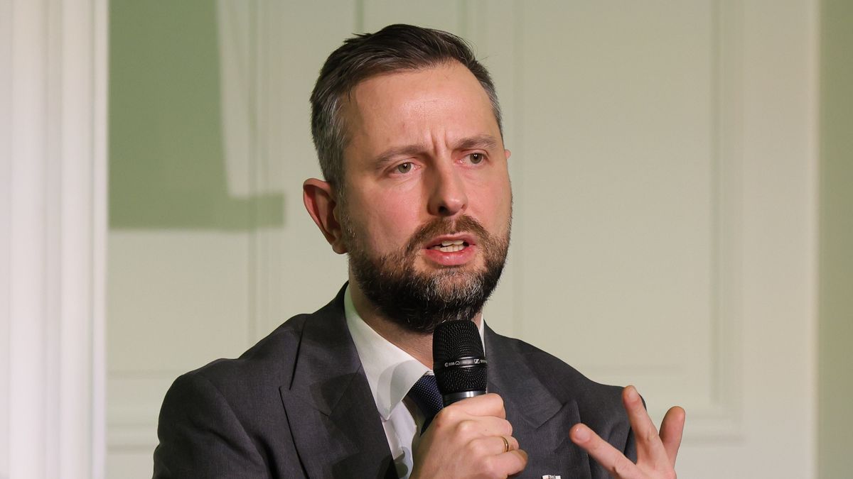 Warszawa, 09.12.2024. Wicepremier, minister obrony narodowej Władysław Kosiniak-Kamysz podczas dyskusji "Wizja Sił Zbrojnych 2039 a wnioski z konfliktu na Ukrainie" w ramach konferencji ph. "Wnioski z wojny w Ukrainie - wyposażenie i struktura polskiej armii oraz Obrony Cywilnej", 9 bm. w Warszawie. (ad) PAP/Paweł Supernak