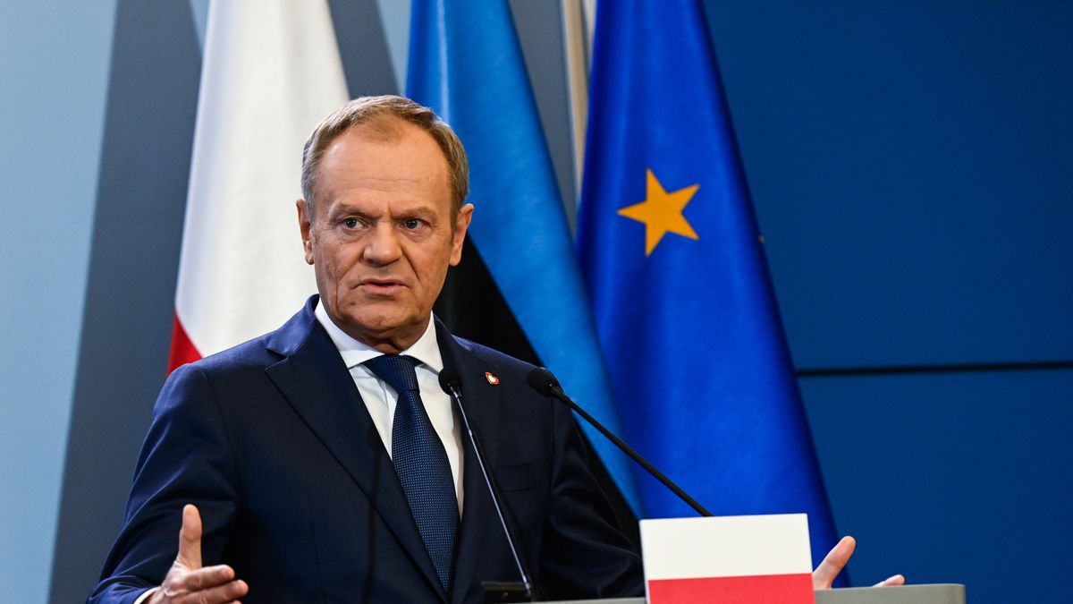 WARSAW, POLAND - APRIL 11: Poland's Prime Minister, Donald Tusk and Estonia's Prime Minister, Kaja Kallas deliver a press statement after a bilateral meeting at the Prime Minister Chancellery on April 11, 2024 in  Warsaw, Poland. (Photo by Omar Marques/Anadolu via Getty Images)