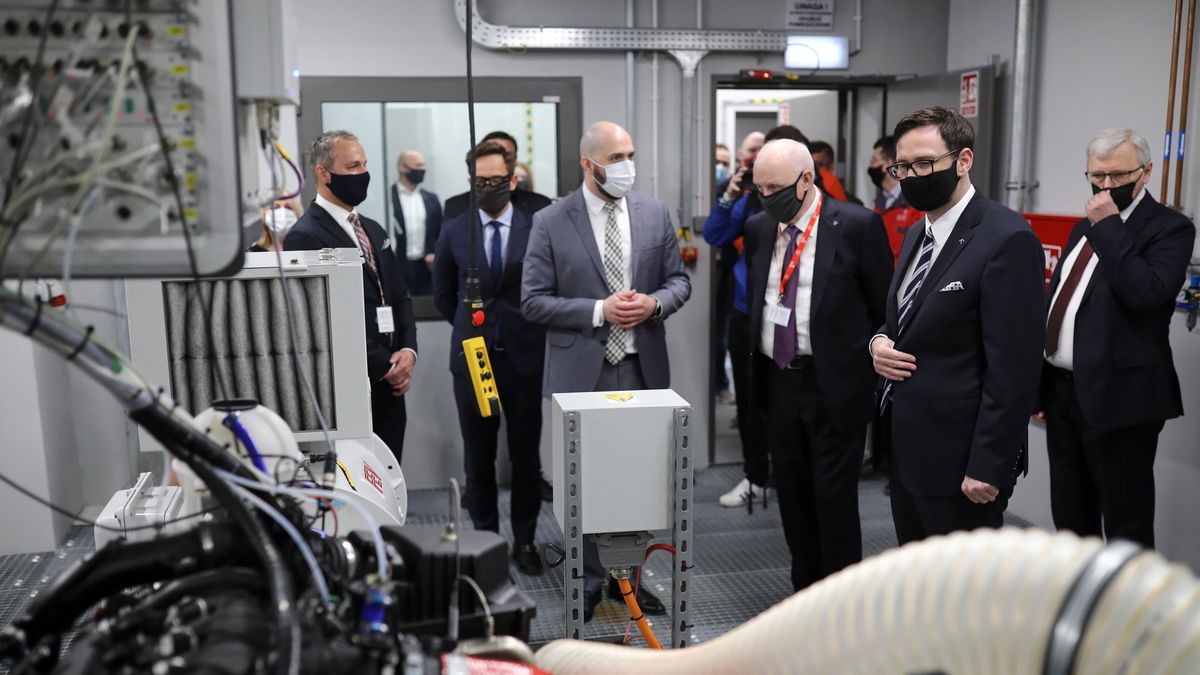 W Płocku otwarto w środę Centrum Badawczo-Rozwojowe PKN Orlen wybudowane za ok. 184 mln zł. 