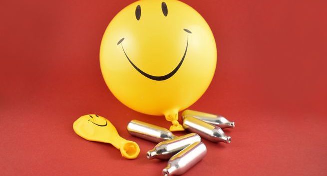 Gaz rozweselający niebezpieczny dla zdrowia