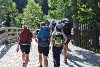 Turyści ruszyli pod Tatry. Hotele podniosły ceny noclegów