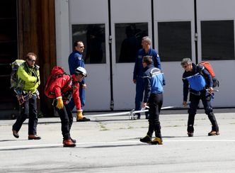 Lawina w Alpach. Trwa akcja ratunkowa