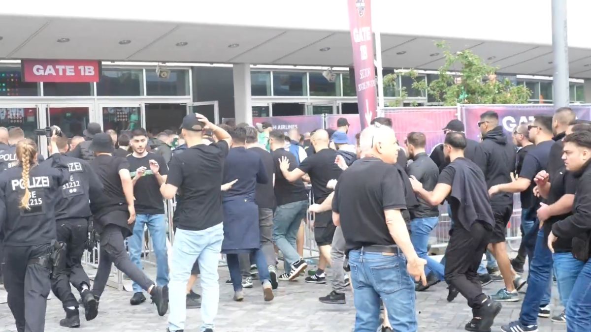 Twitter / Bójka przed Uber Arena