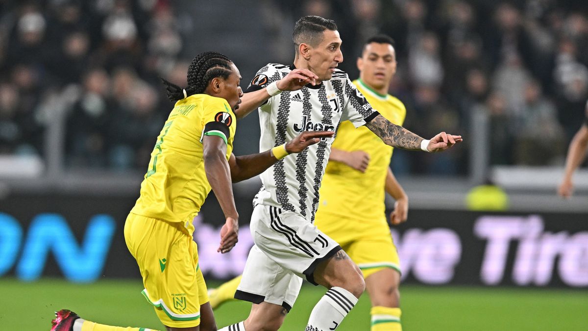 PAP/EPA / Alessandro Di Marco / Angel Di Maria w akcji