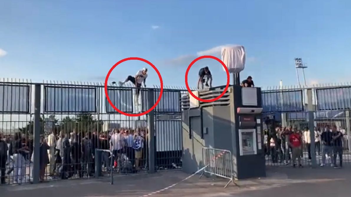 Twitter / Na zdjęciu: tak fani wchodzą na finał LM