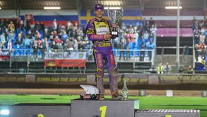 Żużel. Ogromna niespodzianka w Grand Prix Niemiec! Wymarzony debiut Kacpra Woryny!