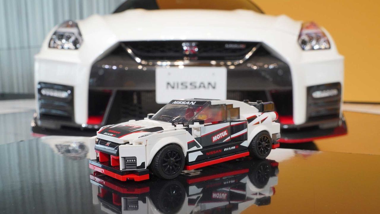 GT-R Nismo z klocków Lego został zaprezentowany przy okazji premiery odświeżonej wersji pełnowymiarowego pojazdu na 2020 rok.