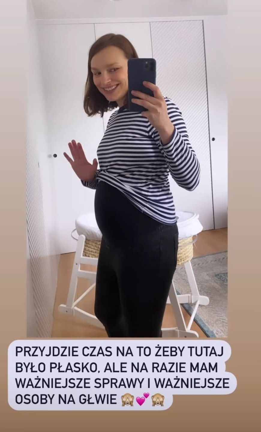 Anna Starmach prezentuje brzuch po ciąży