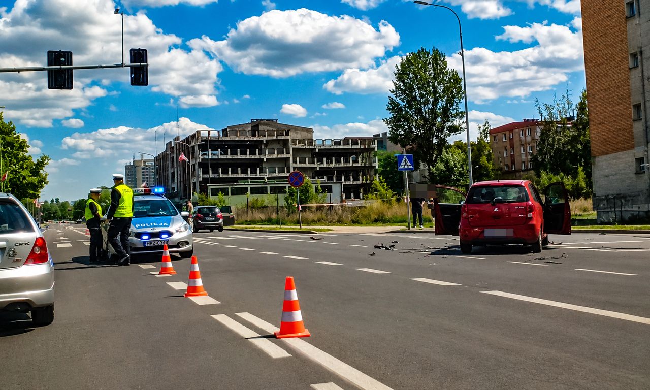 Piła: Zderzenie na skrzyżowaniu. Jedna osoba trafiła do szpitala