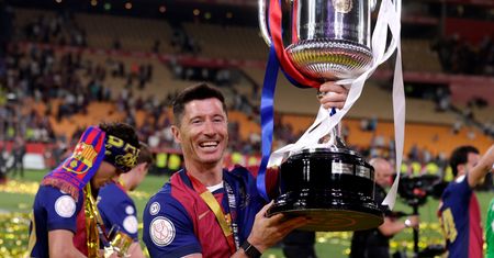 Robert Lewandowski zdobywa 30. trofeum w karierze