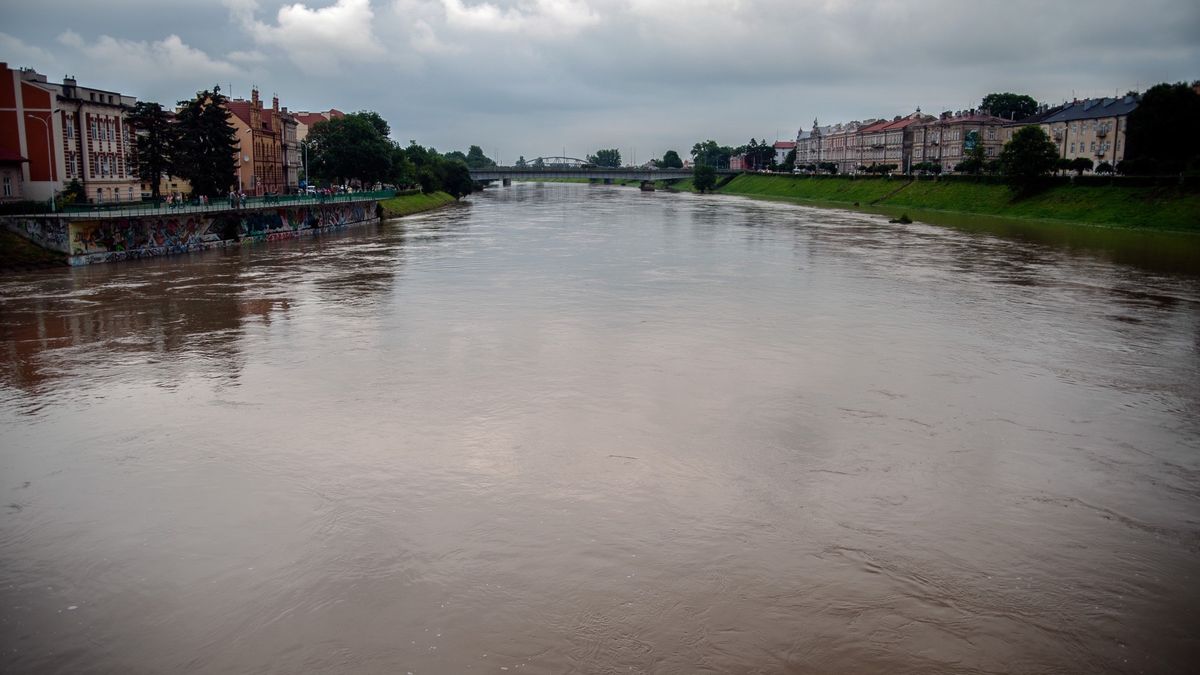 Fala kulminacyjna na Sanie. Teraz zbliża się do ujścia Wisły