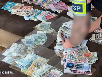 Szczecin: 47-latek miał domową drukarnię pieniędzy. Banknoty sprzedawał na portalach internetowych