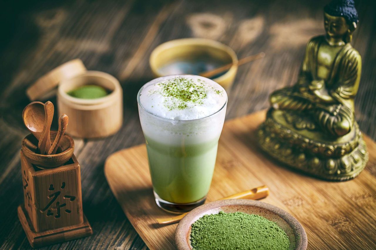 Matcha Latte – japoński klasyk z puszystą pianką