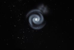 Tajemnicza spirala światła nad Nową Zelandią. Obserwatorzy przerażeni widokiem