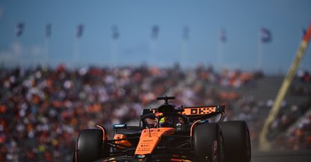 Rozbite bolidy Ferrari, awaria Norrisa - Piastri wygrywa emocjonujące GP Holandii