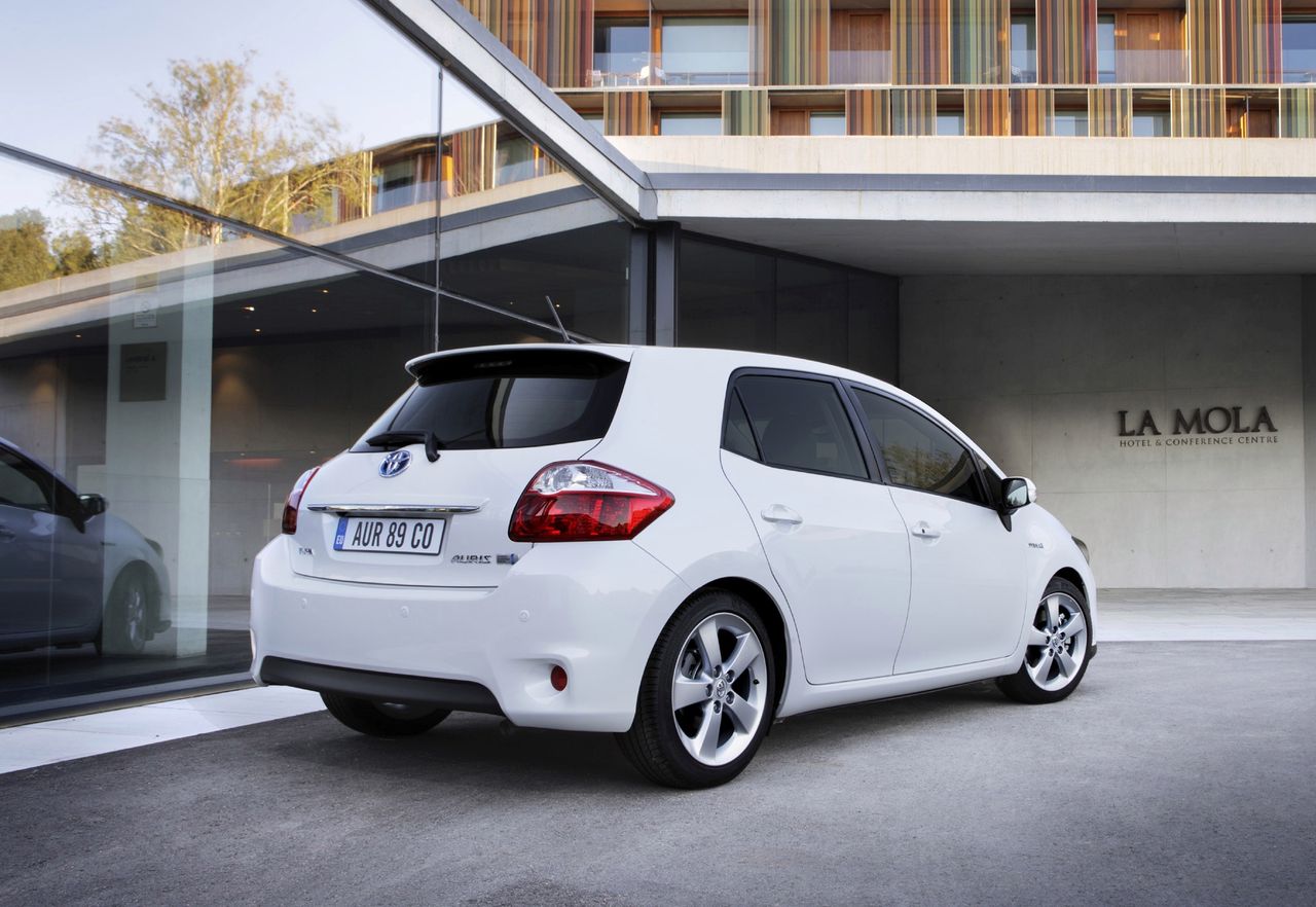 Toyota Auris Hybrid