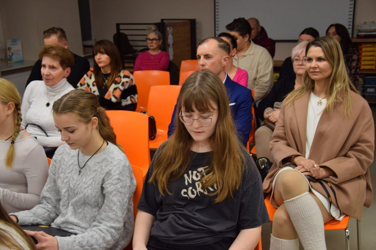 Napoleon Bonaparte i Walewska w Zduńskiej Woli. Legenda w oczach uczniów