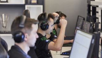 x-kom AGO liderem Mistrzostw Polski