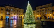 Piotrków Trybunalski: Świąteczna choinka rozświetli Rynek Trybunalski. Rodzinne świętowanie na starówce zaplanowano w sobotę, 6 grudnia.