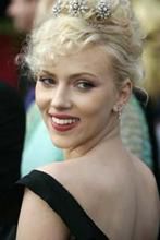 Scarlett Johansson: Zanim się zbliży już od niego ucieka