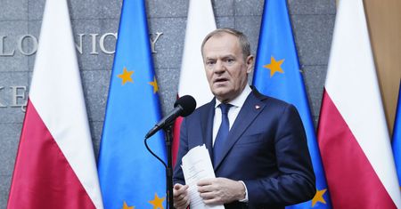 "To niezgodne z konstytucją". Lewica uderza w Tuska
