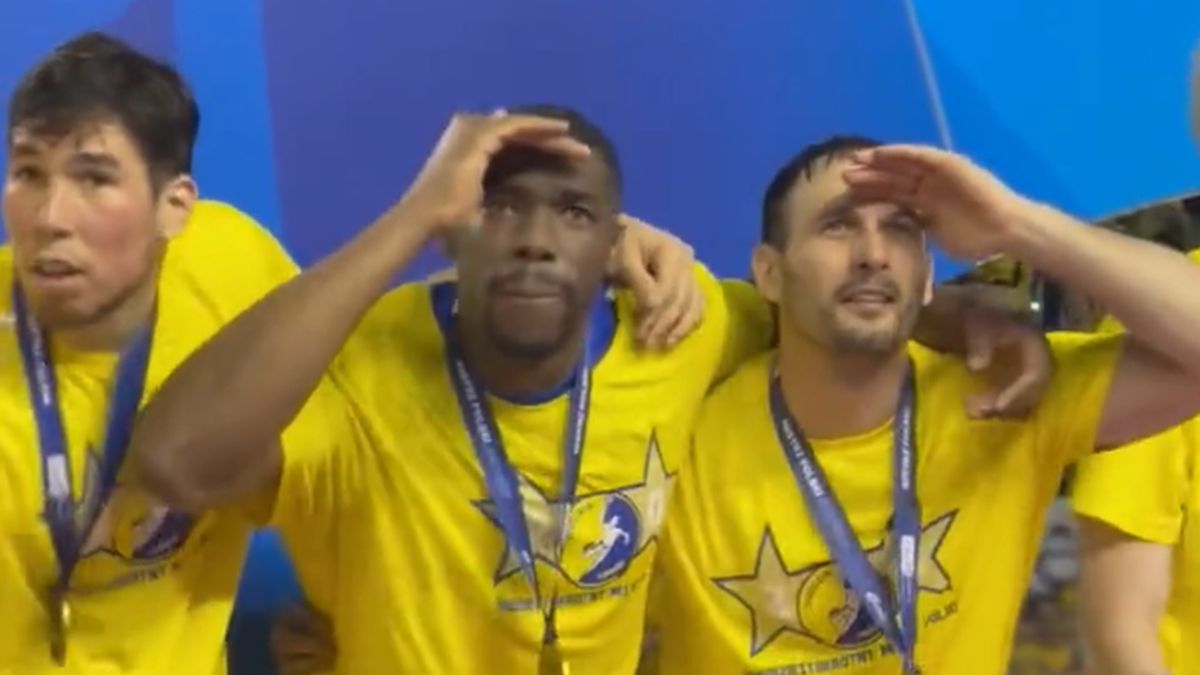 Twitter / Na zdjęciu: piłkarze ręczni Barlinka Industrii Kielce