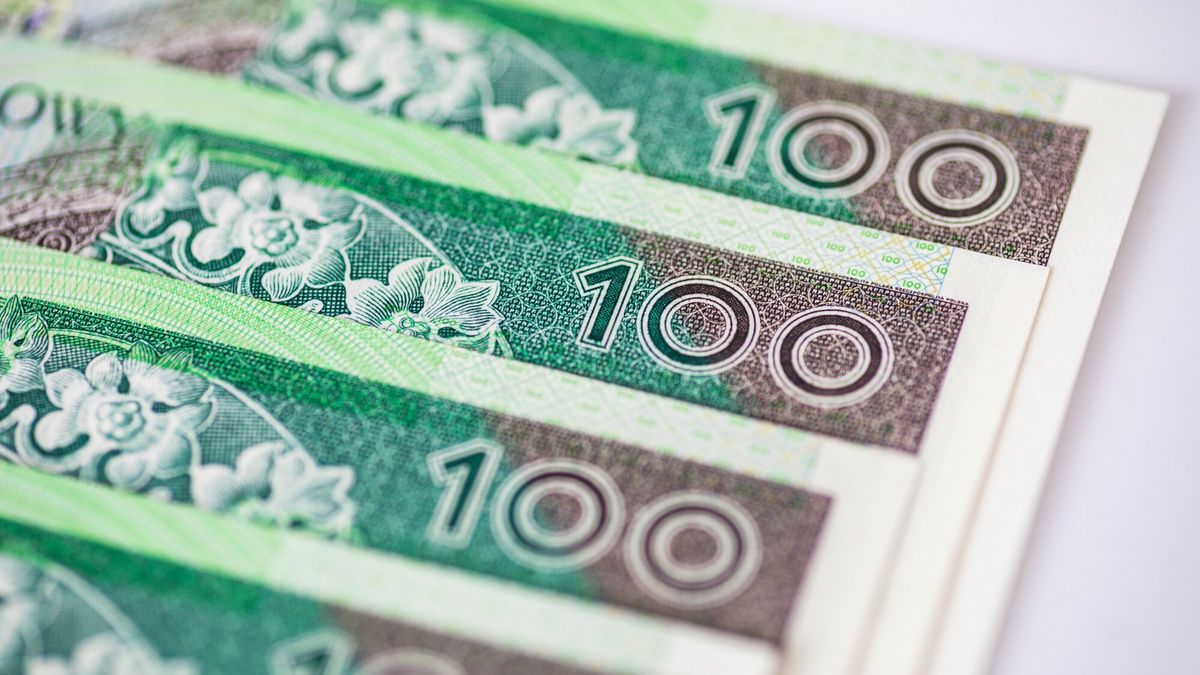 Złoty traci na wartości