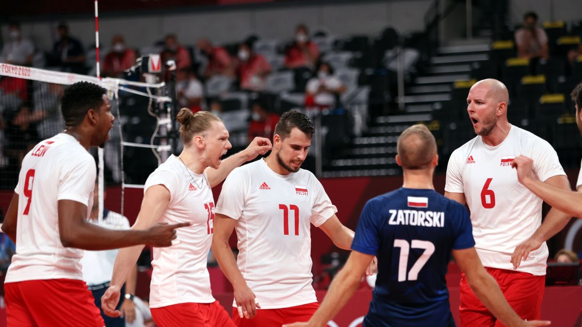 PAP / Leszek Szymański / Na zdjęciu: radość polskich siatkarzy
