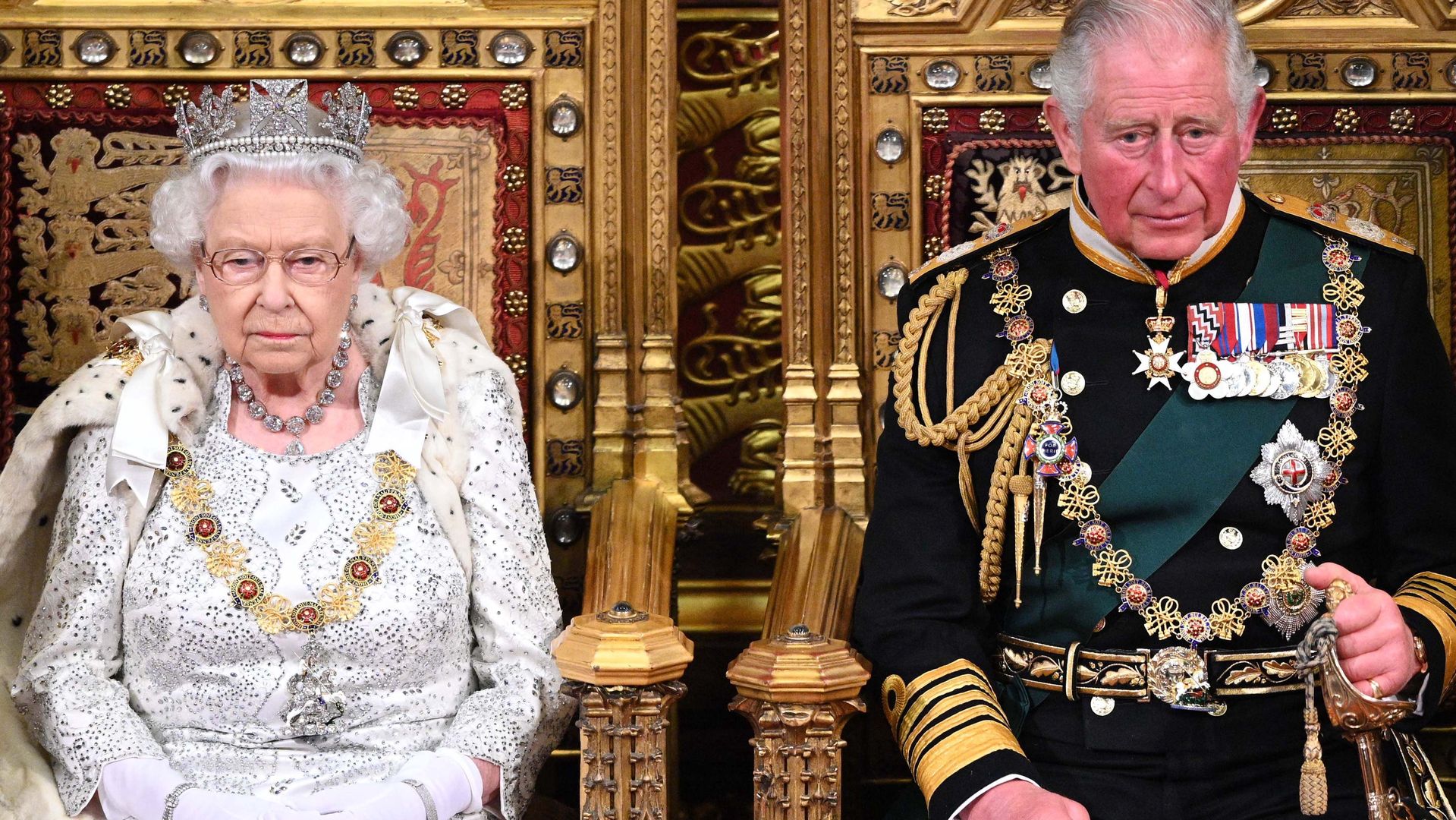 Królowa Elżbieta II i ówczesny następca tronu, obecnie król Karol III