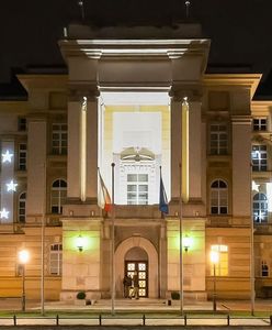 Wyświetlili napisy na Kancelarii Premiera. "600 mld zł"