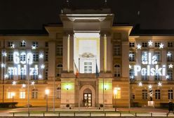 Wyświetlili napisy na Kancelarii Premiera. "600 mld zł"