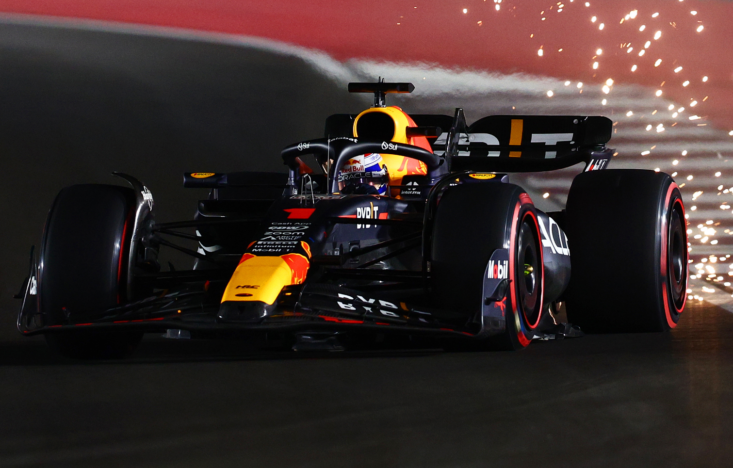 Verstappen eliminó a sus rivales en la clasificación.  El desastre de Peres en Qatar