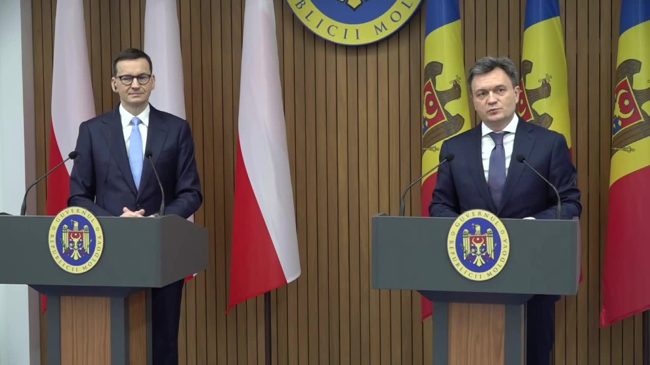 Premier Morawiecki w Mołdawii: Rosja próbuje zastraszyć naród pragnący wolności