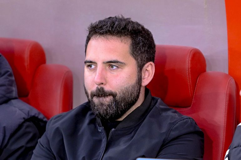 Legia trwa z Goncalo Feio