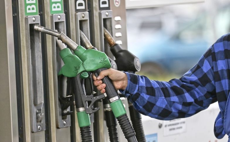 Ceny benzyny mogą spaść o kilka groszy. Dla diesla wciąż będą rosły